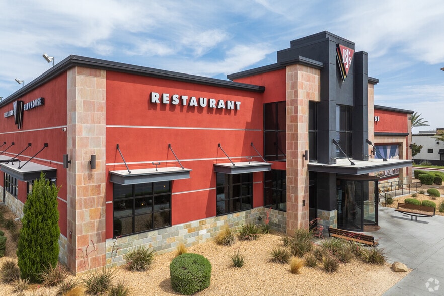 Primary Photo Of 11600 Amargosa Rd, Victorville Restaurant For Sale