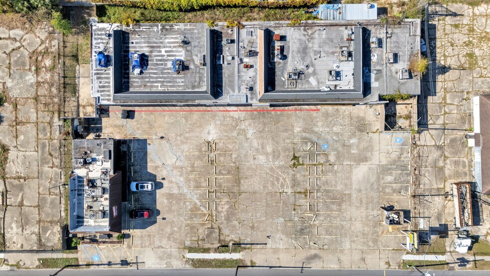 More Photos Of 7118-7140 Downman Rd, New Orleans Storefront Retail Residential For Sale