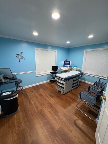 More Photos Of 808 Baltimore Pike, Bel Air Medical For Sale