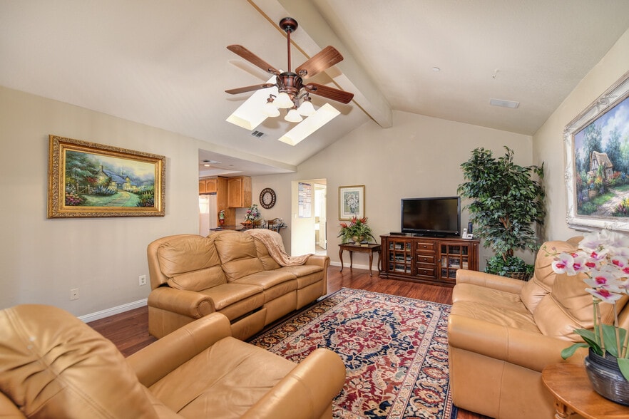 More Photos Of 1419 Champion Oaks Dr, Roseville Assisted Living For Sale