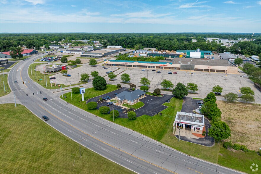 More Photos Of 1200-1252 N Nappanee St, Elkhart General Retail For Sale