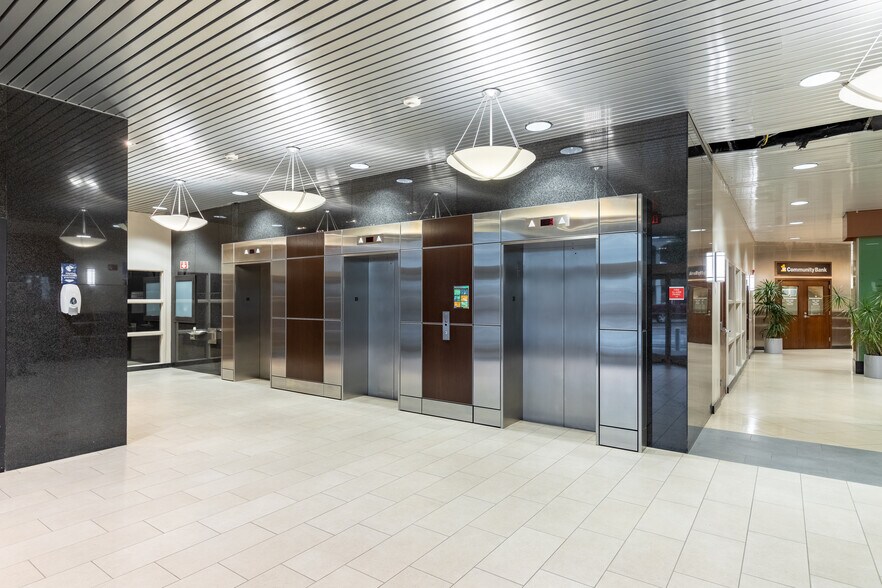 More Photos Of 500 N Water St, Corpus Christi Office For Lease