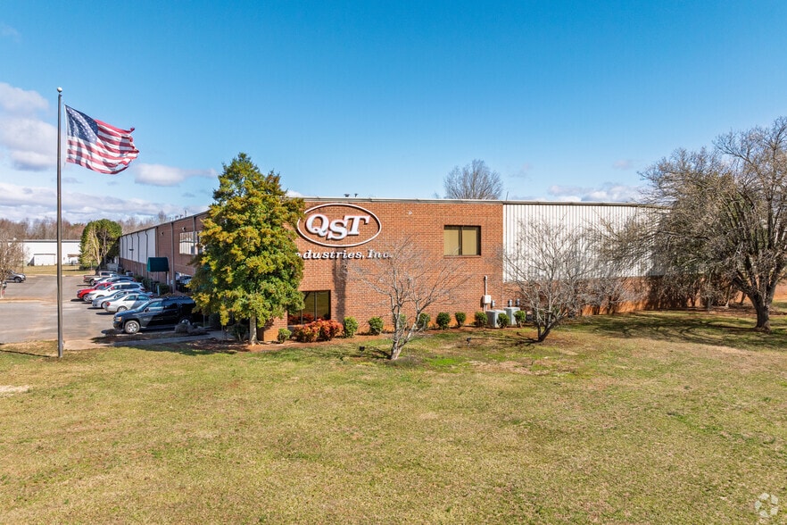 Primary Photo Of 140 Lionheart Dr, Mocksville Warehouse For Lease