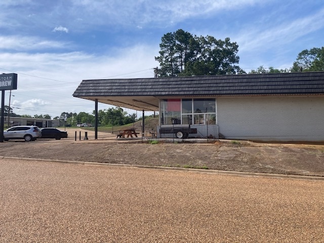 More Photos Of 600 N Main St, Lone Star Restaurant For Sale