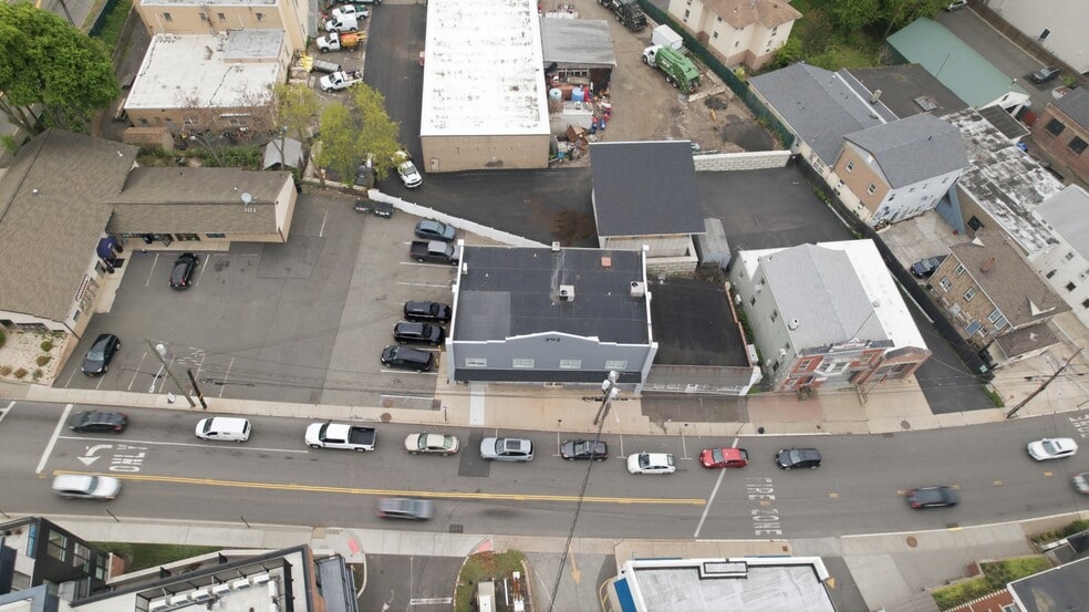 More Photos Of 292 Main St, Nyack Office For Lease