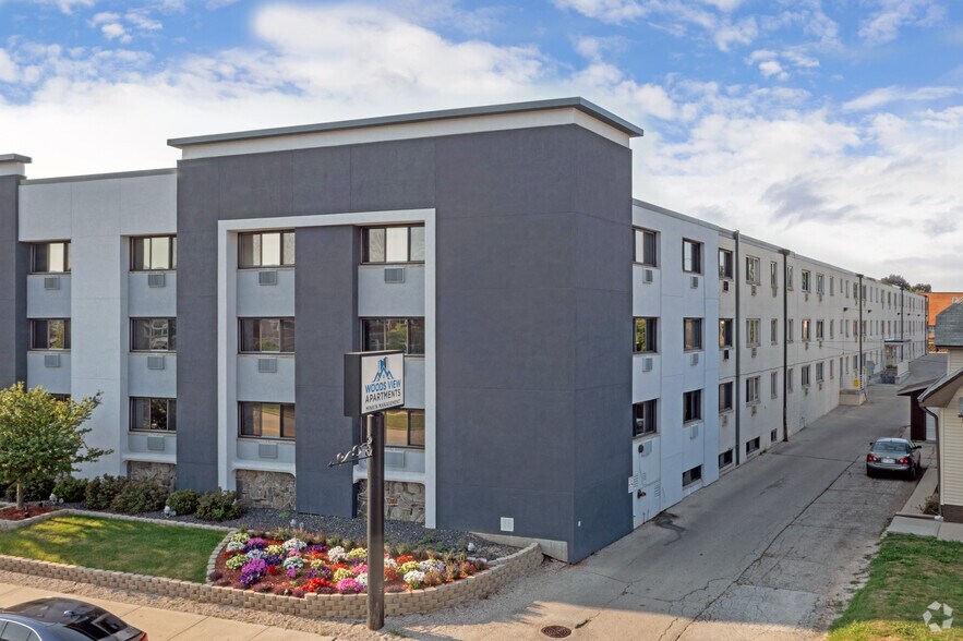 Primary Photo Of 5511 W National Ave, Milwaukee Apartments For Sale