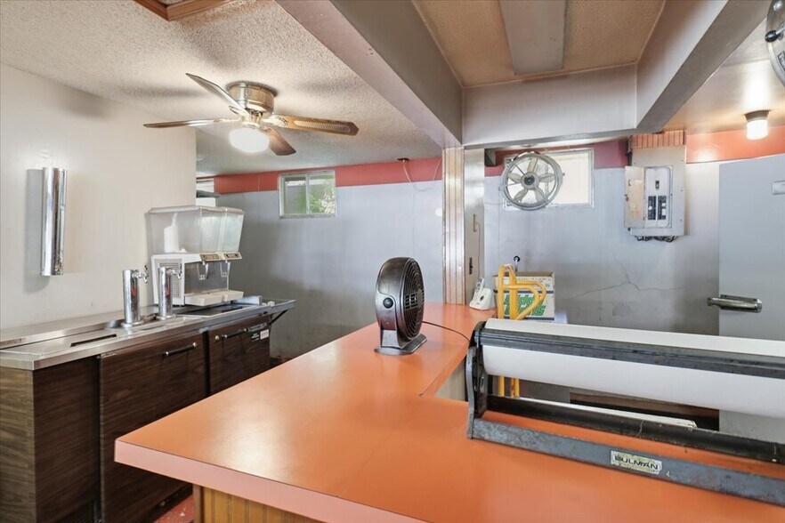 More Photos Of 1077 Duncan Dr, Edwards General Retail For Sale