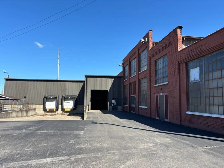 More Photos Of 1803 Commerce Rd, Louisville Manufacturing For Sale