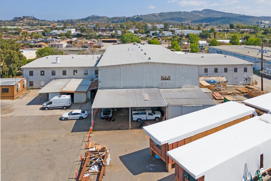 More Photos Of 528 E Mission Rd, San Marcos Manufacturing For Lease