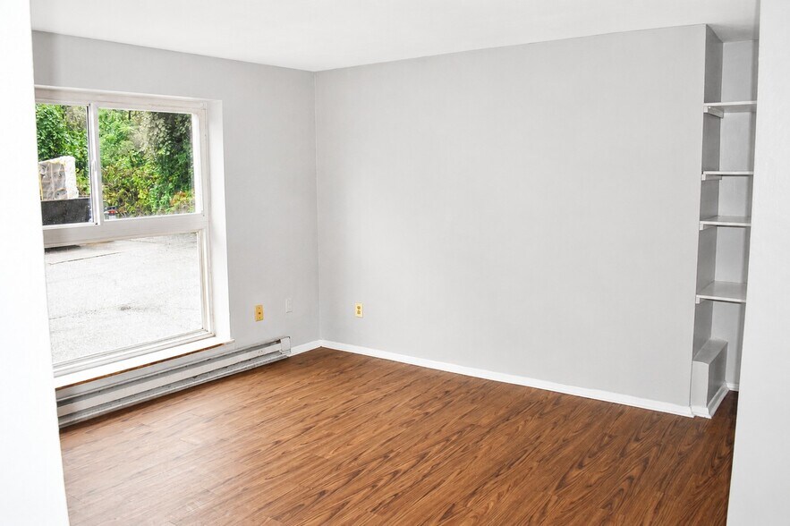 More Photos Of 650-660 Straight St, Cincinnati Apartments For Sale