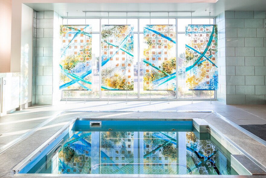 More Photos Of 225 Tomlinson Dr, Starkville Office For Sale