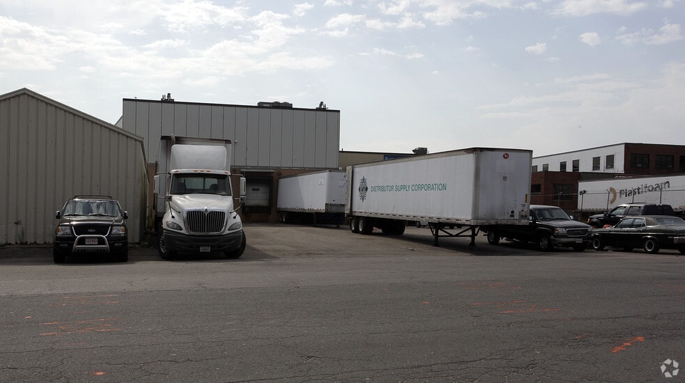 More Photos Of 18-20 Newmarket Sq, Boston Food Processing For Lease