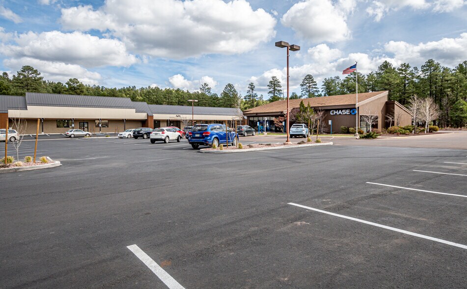 More Photos Of 20 E White Mountain Blvd, Lakeside Unknown For Lease