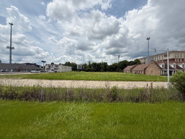 Primary Photo Of 8058 One Calais, Baton Rouge Land For Sale