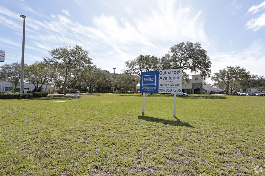More Photos Of 14444 Beach Blvd, Jacksonville Land For Lease