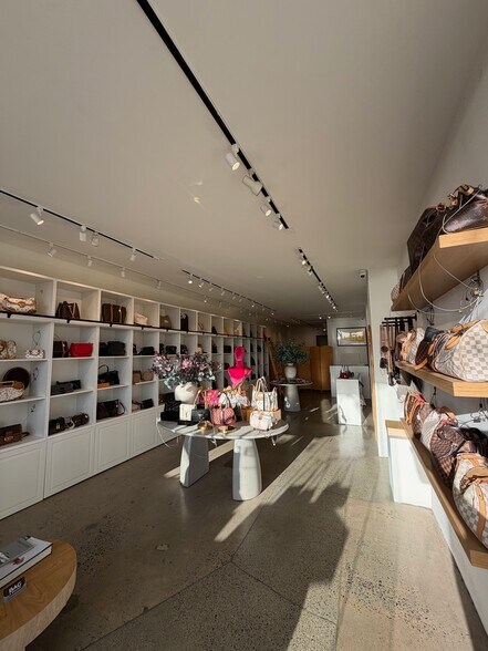 More Photos Of 570-574 S Coast Hwy, Laguna Beach Storefront Retail Residential For Lease