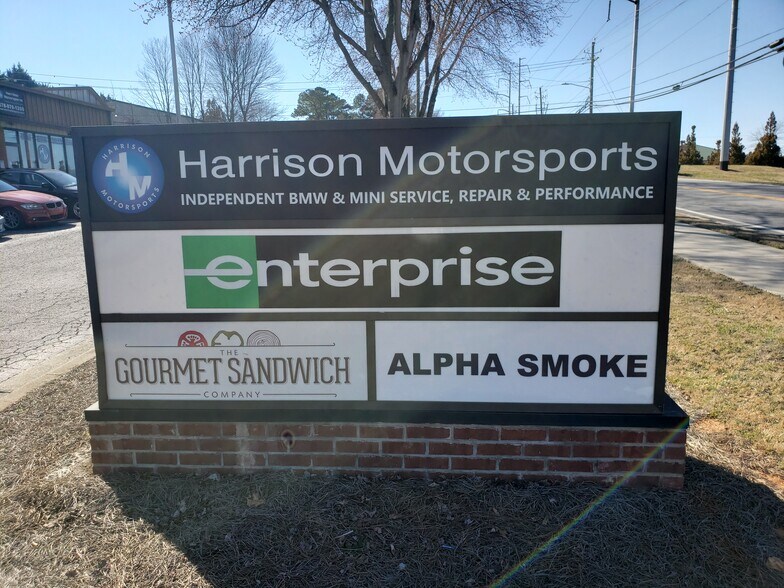 More Photos Of 1805 Hembree Rd, Alpharetta Unknown For Lease