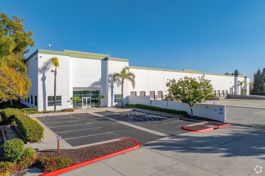 More Photos Of 2360 Boswell Rd, Chula Vista Distribution For Lease