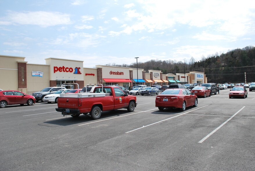 More Photos Of 130 Justice Way, Pikeville Freestanding For Lease