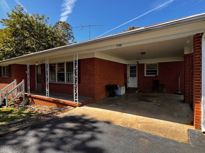 More Photos Of 1704 Old Brook Rd, Charlottesville Specialty For Sale