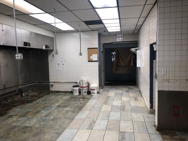 More Photos Of 1441-1445 W Fullerton Ave, Chicago Restaurant For Lease
