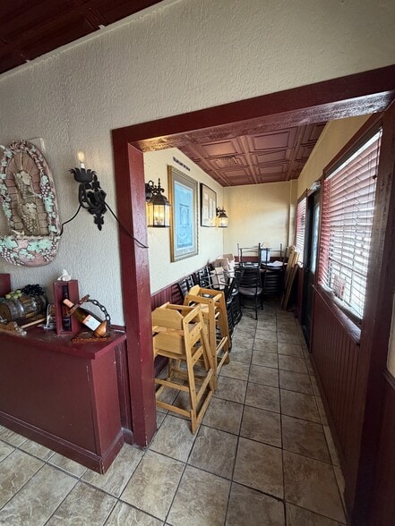 More Photos Of 6106 Wesley St, Greenville Restaurant For Sale