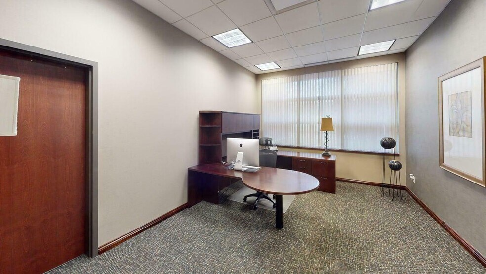 More Photos Of 3626 S 149th St, Omaha Office For Sale