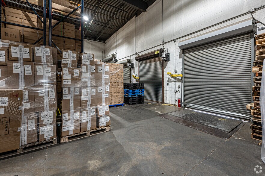 More Photos Of 19 Harbor Park Dr, Port Washington Warehouse For Sale