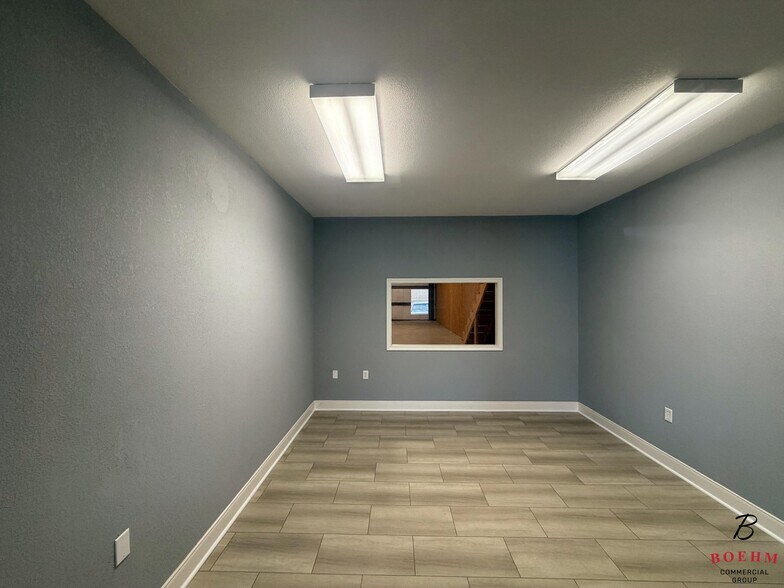 More Photos Of 103 Ranger Dr, Boerne Warehouse For Lease