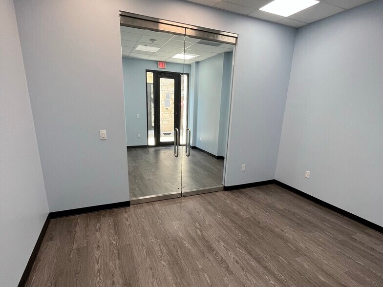 More Photos Of 14111 King Rd, Frisco Medical For Lease