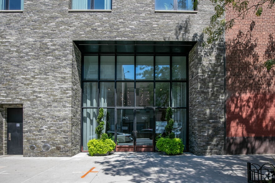 More Photos Of 522 Atlantic Ave, Brooklyn Apartments For Lease