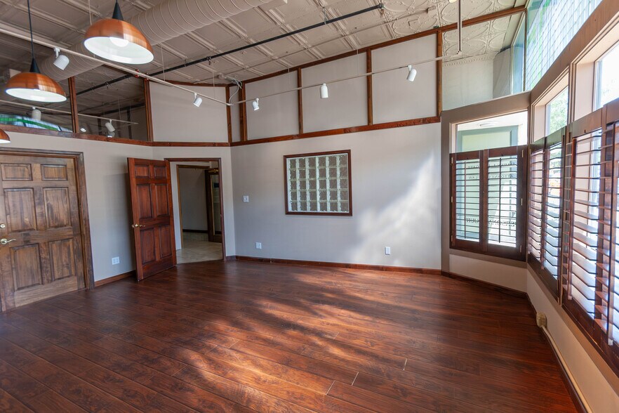 More Photos Of 123-147 N College Ave, Fort Collins Office For Sale