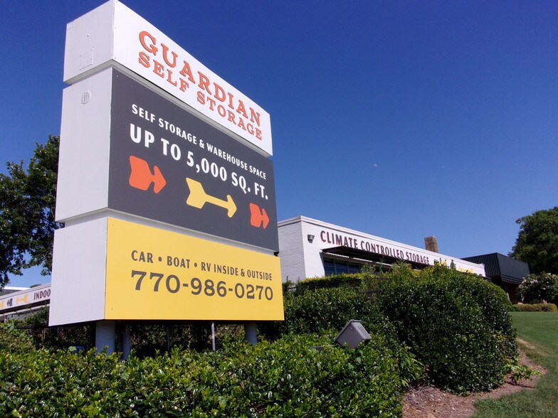 More Photos Of 5317 Peachtree Industrial Blvd, Chamblee Self Storage For Lease