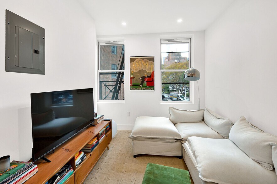 More Photos Of 5 Lispenard St, New York Apartments For Sale