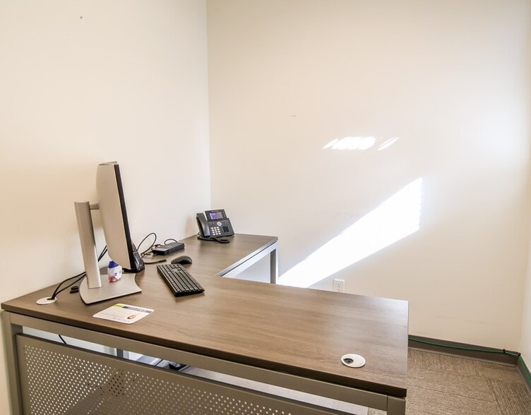 More Photos Of 1200 Office Park Dr, Oxford Medical For Lease