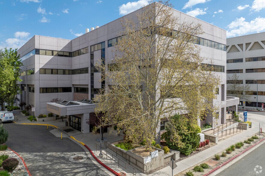 More Photos Of 343 Elm St, Reno Medical For Lease