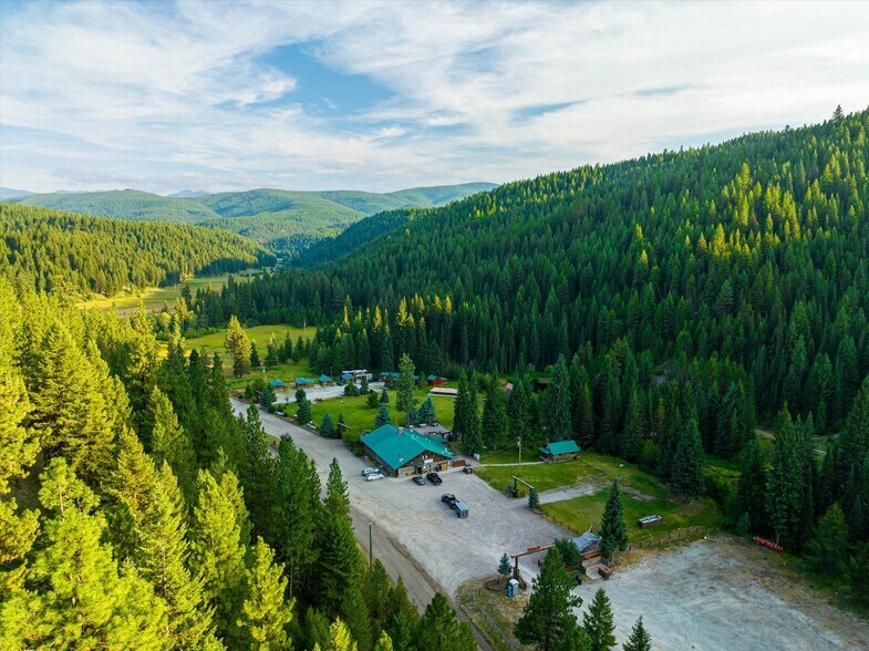 More Photos Of 7000 Graves Creek Rd, Lolo Bar For Sale