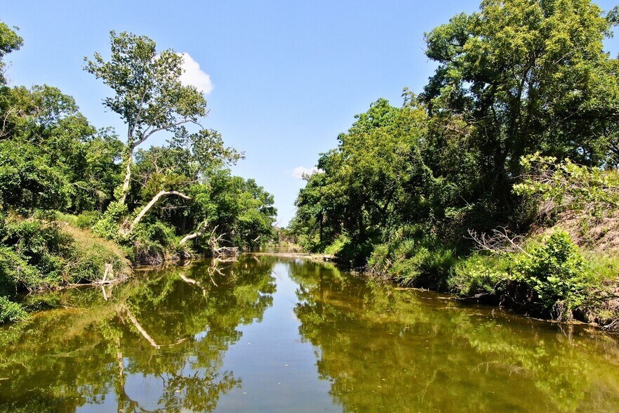More Photos Of 1274 County Road 2806, Lampasas Land For Sale