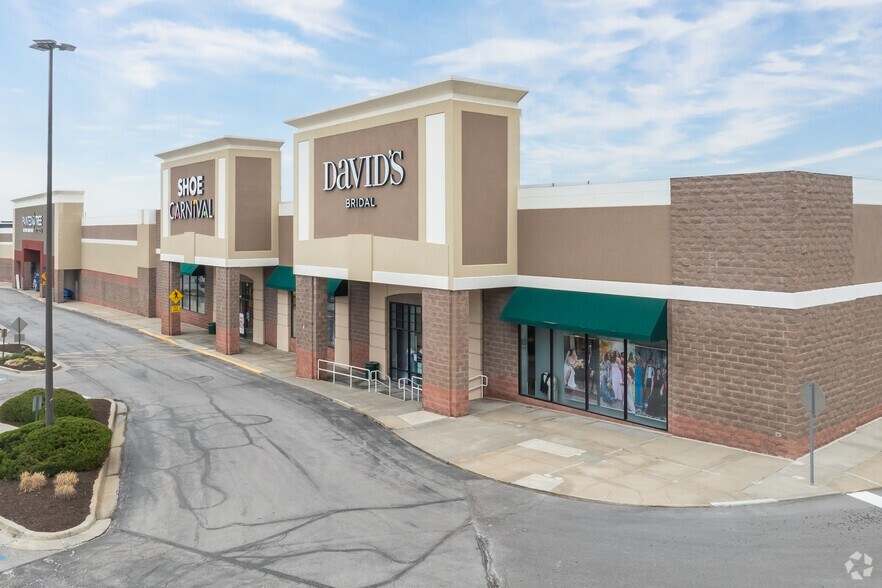 Primary Photo Of 8111-8201 NW Roanridge Rd, Kansas City General Retail For Lease
