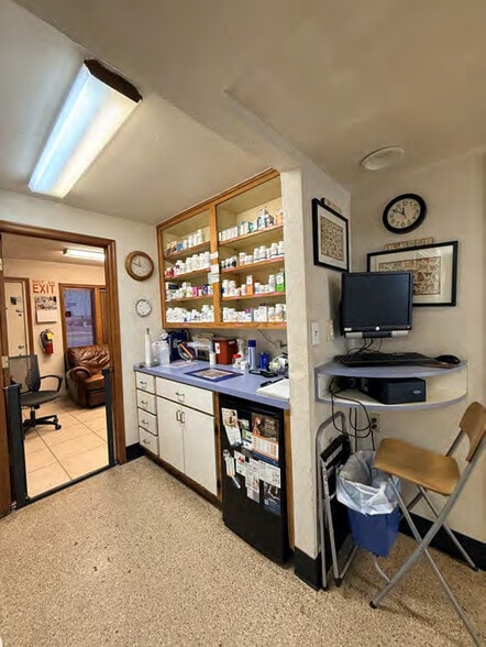 More Photos Of 1721 E University Dr, Mesa Office For Sale