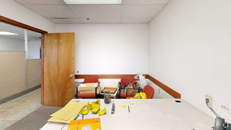 More Photos Of 49 E 3rd Ave, Toppenish Warehouse For Sale