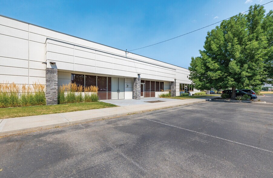 More Photos Of 350-398 N Mitchell St, Boise Office For Lease