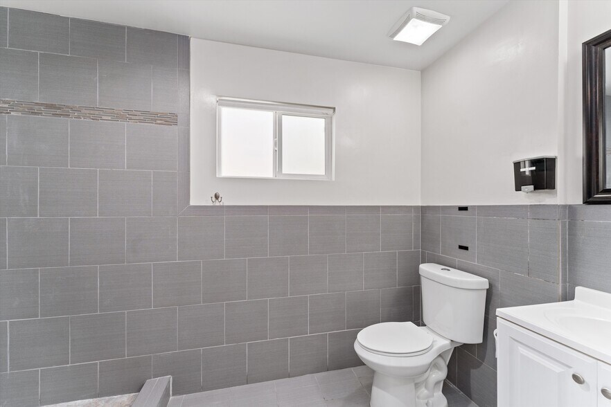 More Photos Of 7761 Garfield Ave, Huntington Beach Apartments For Sale