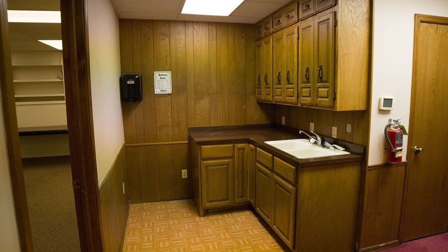 More Photos Of 4310 Oklahoma Ave, Woodward Distribution For Sale