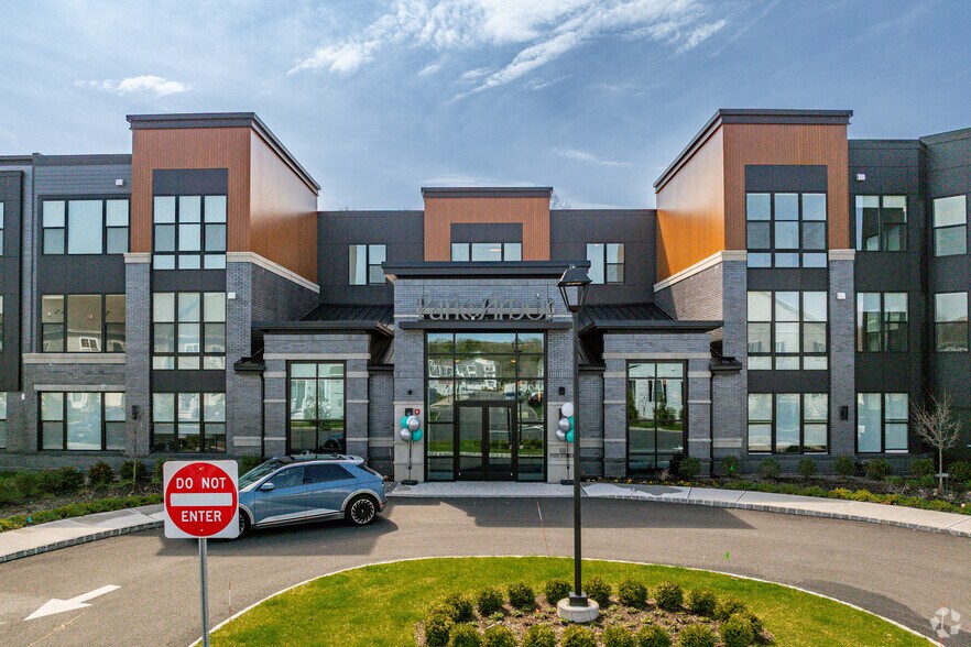 More Photos Of 200 Old Tappan Rd, Old Tappan Apartments For Lease