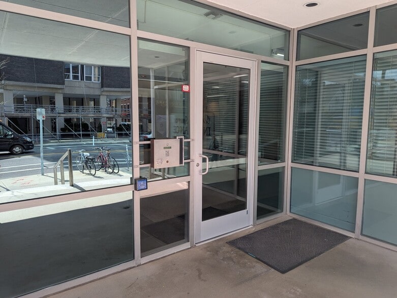 More Photos Of 875 Massachusetts Ave, Cambridge Office For Lease