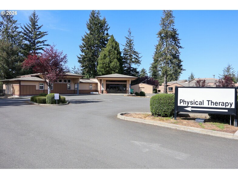 More Photos Of , Coos Bay Office For Sale