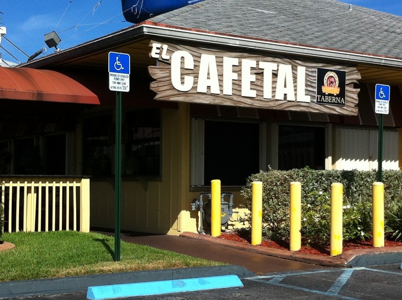 More Photos Of 3333 N University Dr, Hollywood Restaurant For Lease