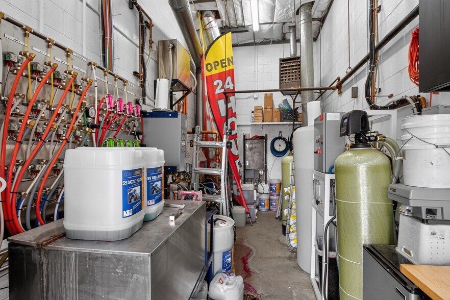 More Photos Of 8760 Devonshire Blvd, Denver Carwash For Sale