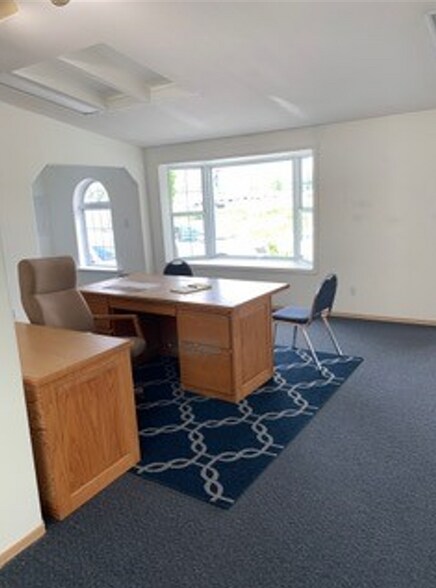 More Photos Of 6310 18th St E, Fife Office For Lease